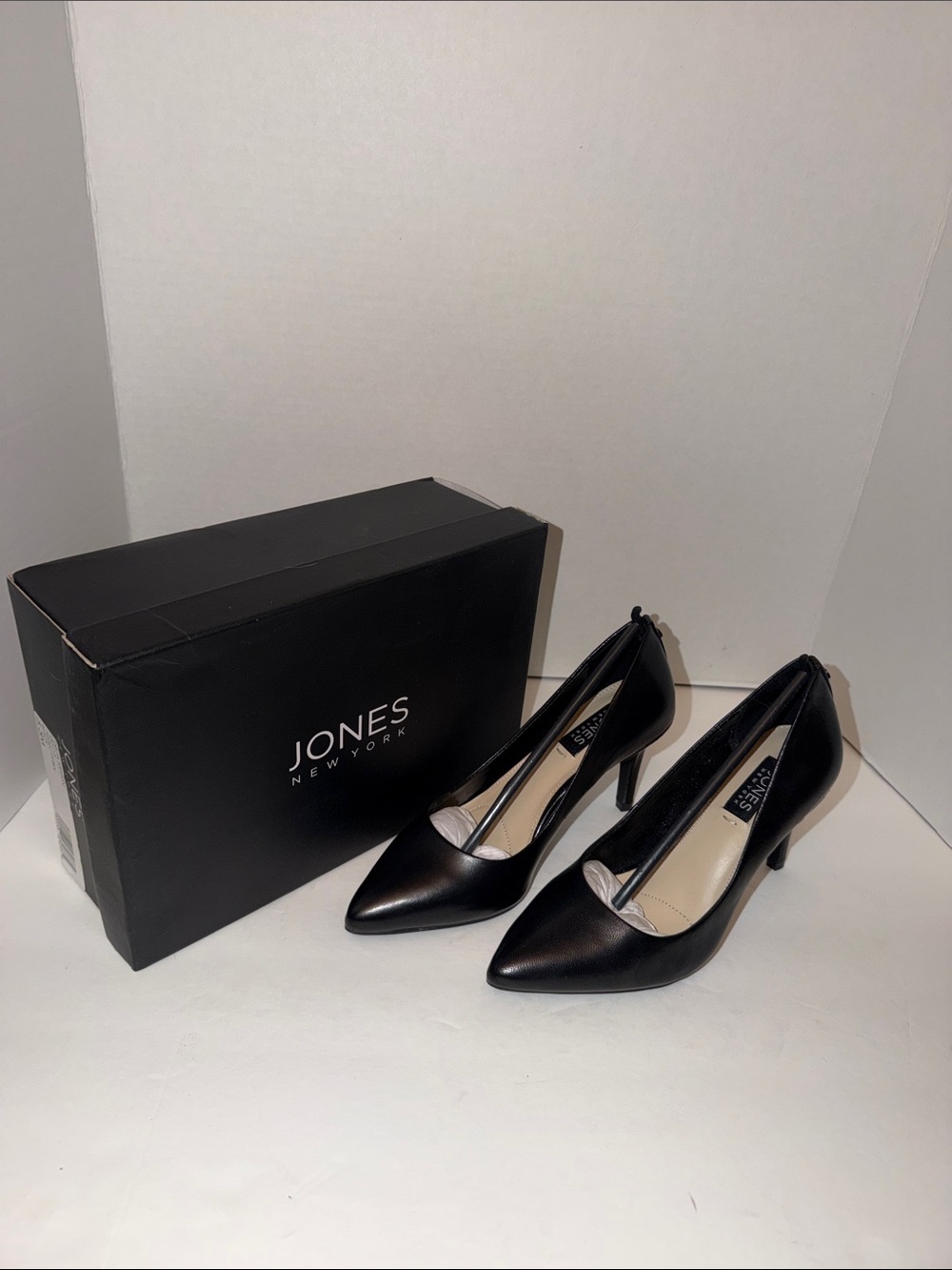 Jones New York Black Pointed-Toe Mid Heel Pumps